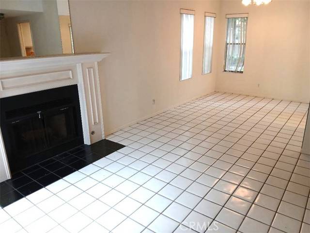 Costa Mesa, CA 92626,810 Baker #112