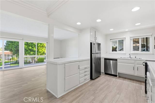 Laguna Woods, CA 92637,2266 Via Puerta #A