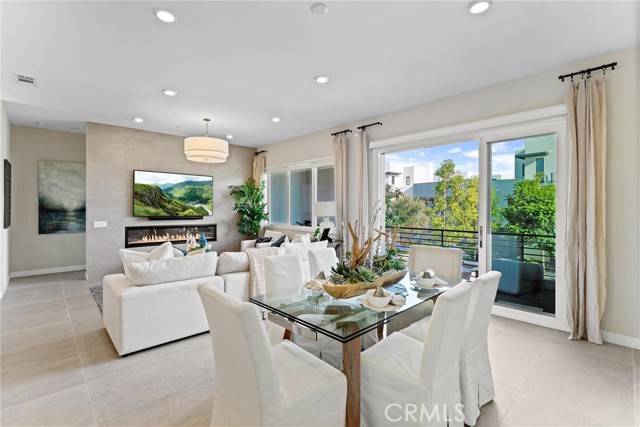 Tustin, CA 92782,419 Transport