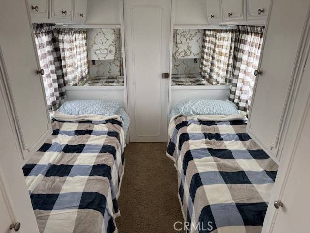 Twentynine Palms, CA 92277,68175 Pole Line