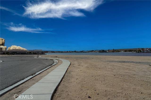 Helendale, CA 92342,27160 Vista #43