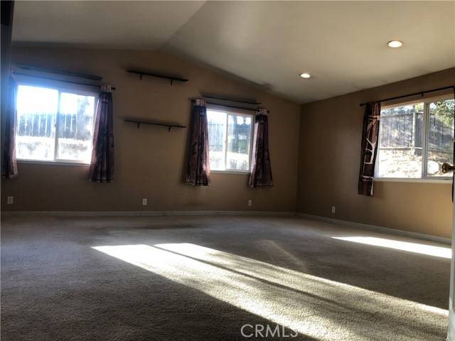 Oroville, CA 95966,55 Shadow Oak Court