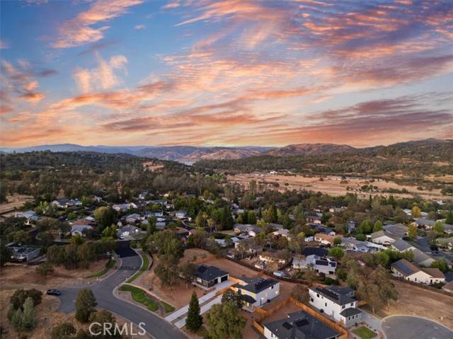 Oroville, CA 95966,2 Lariat Loop