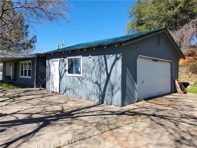 Oroville, CA 95966,184 Peak View Drive