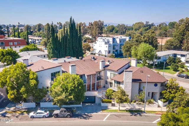 Toluca Lake (los Angeles), CA 91602,4459 Moorpark Way