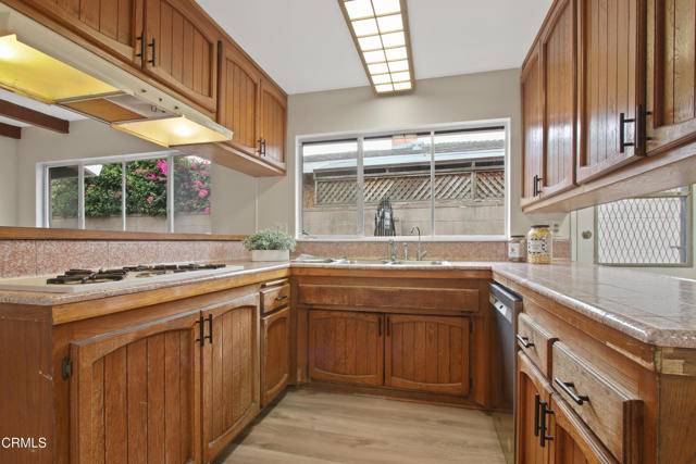La Mirada, CA 90638,12817 Meadow Green Road