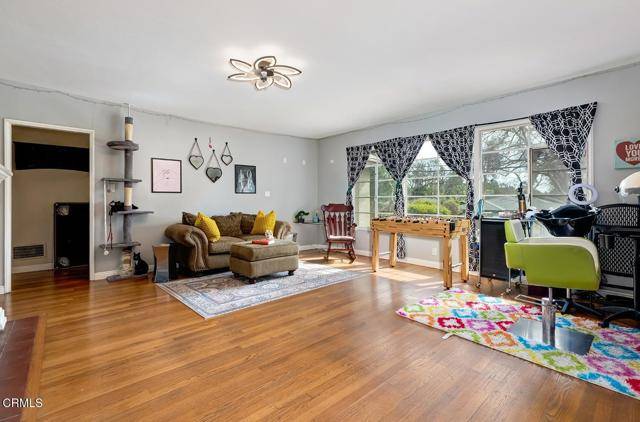 Pasadena, CA 91105,1065 Nithsdale Road