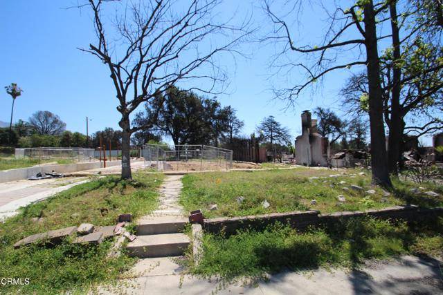 Altadena, CA 91001,2688 McNally Avenue
