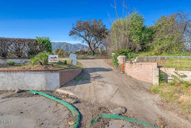 Altadena, CA 91001,235 W Poppyfields Drive