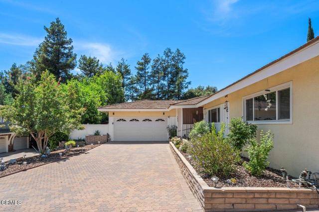 La Canada Flintridge, CA 91011,4633 Hillard Avenue