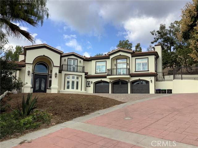 La Habra Heights, CA 90631,805 West Road