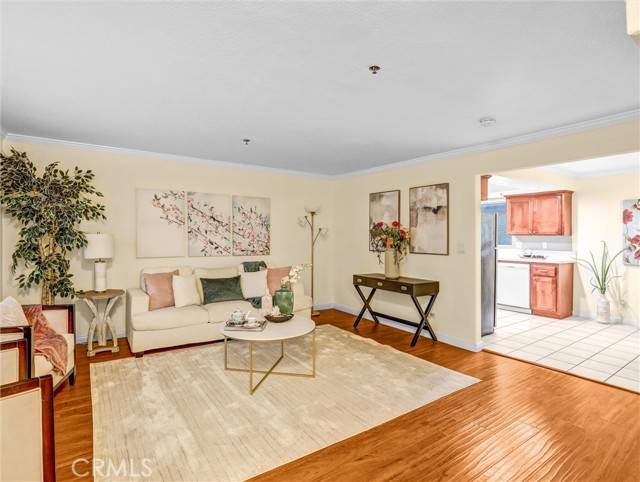 Alhambra, CA 91801,25 Palmetto Drive #E