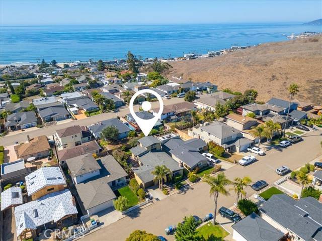 Pismo Beach, CA 93449,931 Bakersfield Street