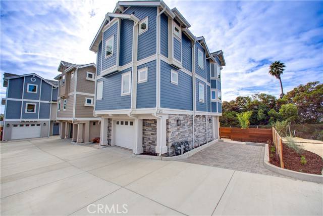 Pismo Beach, CA 93449,472 Hinds Avenue