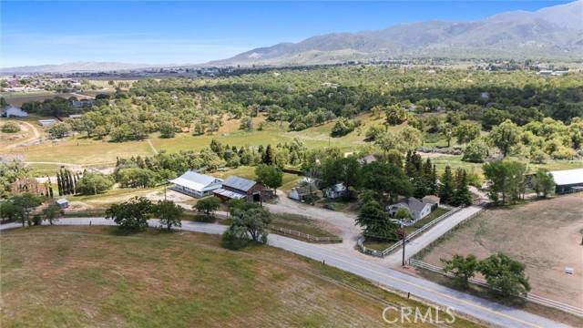 Tehachapi, CA 93561,21192 Old Town Road