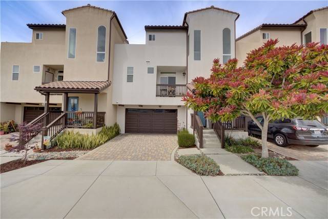 Grover Beach, CA 93433,594 Rockaway Avenue #B