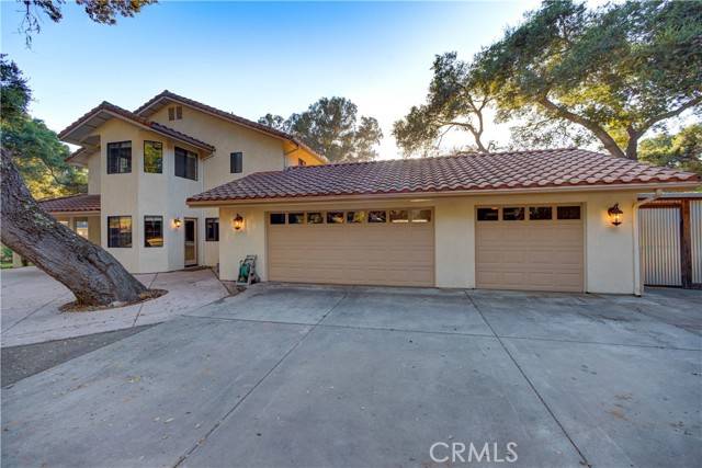Nipomo, CA 93444,724 Whimbrel Court