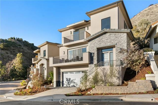 Pismo Beach, CA 93449,2732 Barcelona