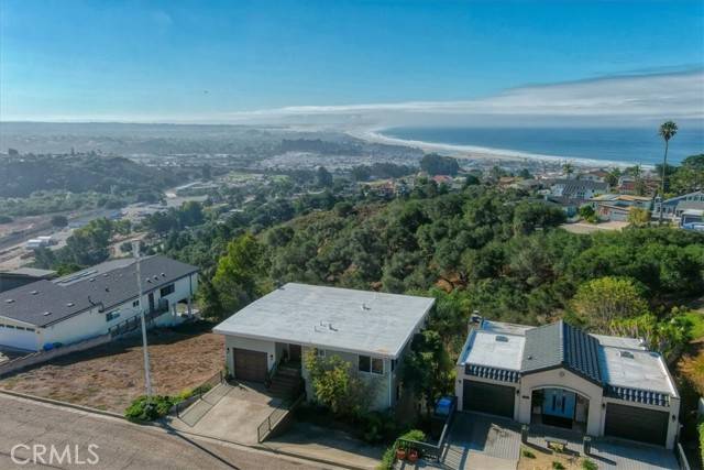 Pismo Beach, CA 93449,841 Visalia Street Street