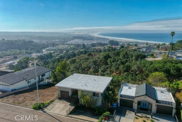 Pismo Beach, CA 93449,841 Visalia Street Street