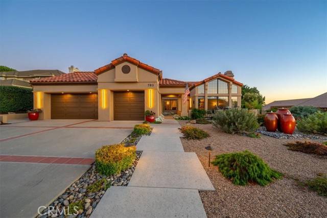 Arroyo Grande, CA 93420,703 Avenida De Diamante