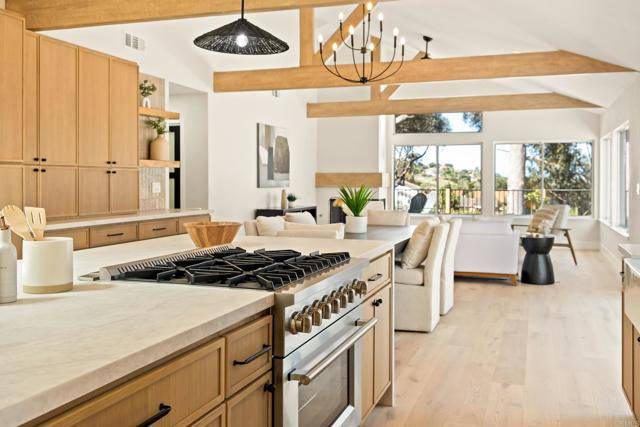 Solana Beach, CA 92075,417 Santa Victoria