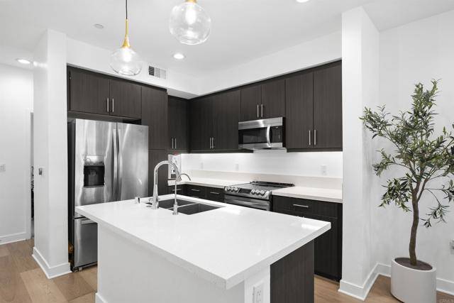 La Mesa, CA 91942,7641 University Avenue #105
