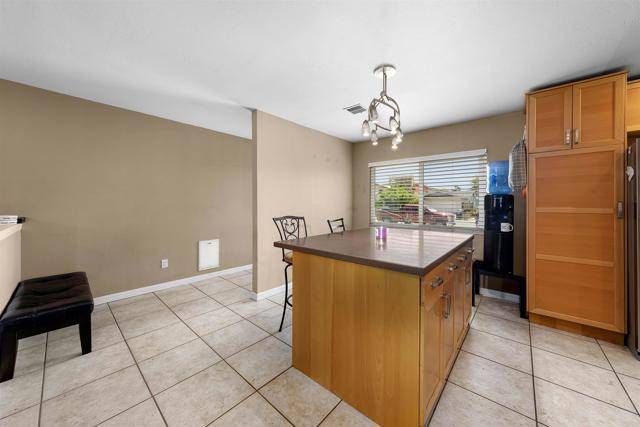 Spring Valley, CA 91977,8644 Spring Vista Way