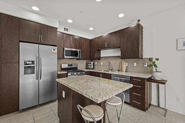 San Marcos, CA 92078,2192 Cosmo Way