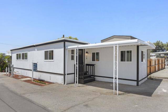 La Mesa, CA 91942,7495 Oakland Road #18