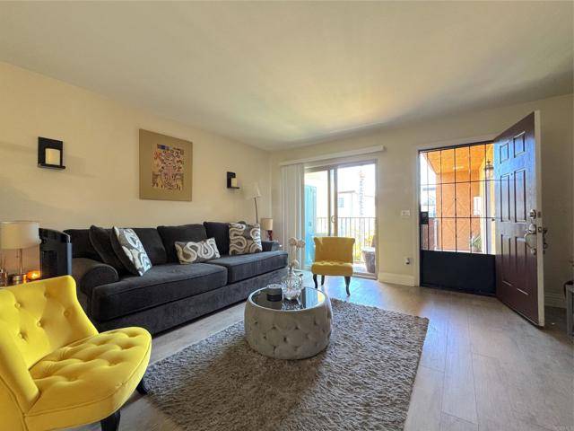El Cajon, CA 92020,472 Graves Avenue #12