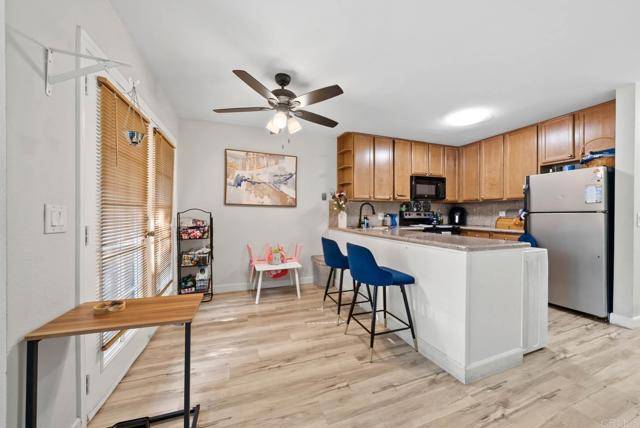 El Cajon, CA 92020,1280 W Main Street #42