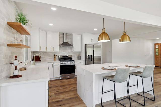 Vista, CA 92084,1917 Friendly Drive