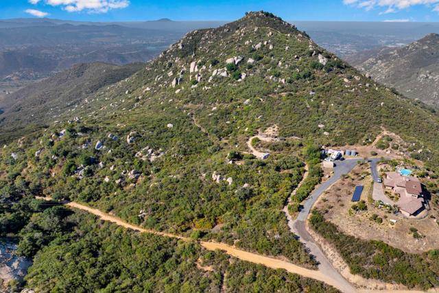 Lakeside, CA 92040,13795 Pata Ranch Road