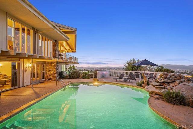 La Mesa, CA 91941,9874 Summit Drive