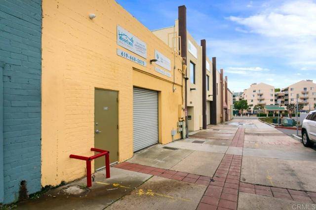 La Mesa, CA 91942,8274 La Mesa Blvd