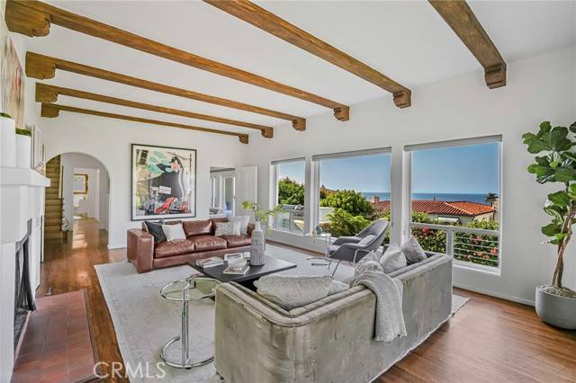 Palos Verdes Estates, CA 90274,501 Via Almar