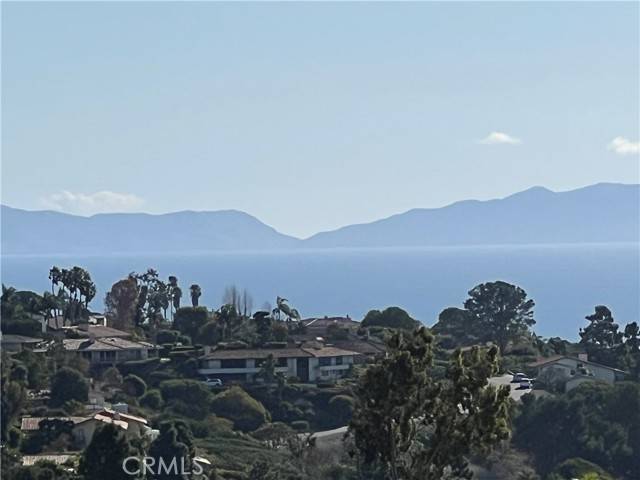 Palos Verdes Estates, CA 90274,1344 Via Romero