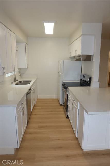 Torrance, CA 90503,21023 Donora #C