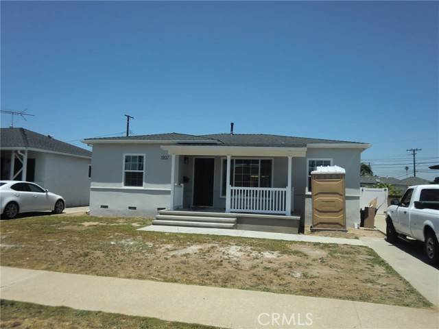 Gardena, CA 90249,1907 W 154th Place