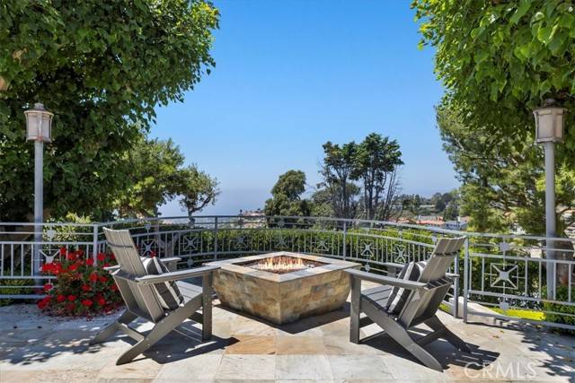 Rancho Palos Verdes, CA 90275,6883 Crest Road