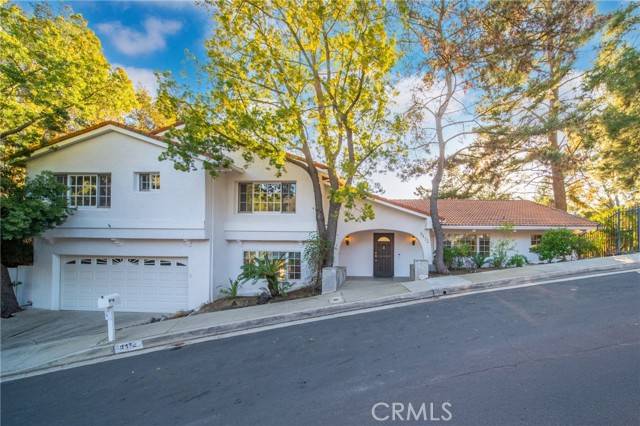 Beverly Hills, CA 90210,9472 Rembert Lane