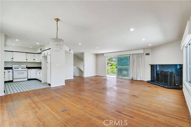 Los Angeles, CA 90065,728 Quail Drive