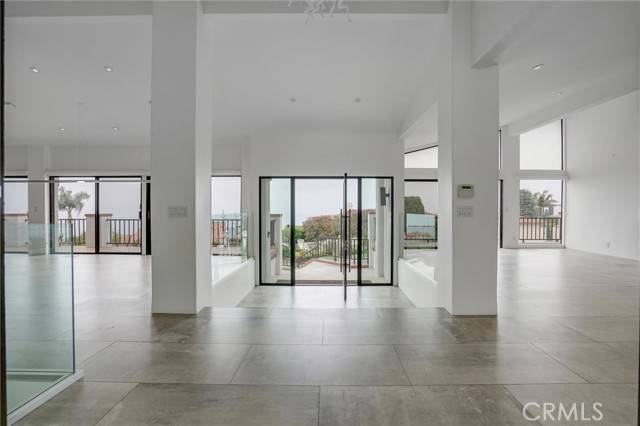 Palos Verdes Estates, CA 90274,1424 Via Zumaya