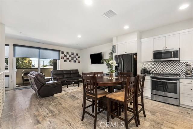 Costa Mesa, CA 92627,647 Channel Way