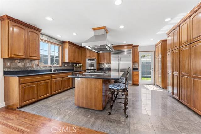 Placentia, CA 92870,1820 Kingston Road