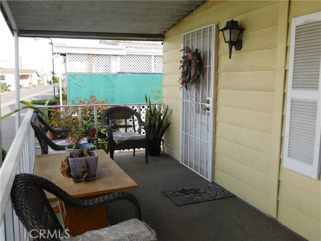 Stanton, CA 90680,10800 Dale Avenue #116