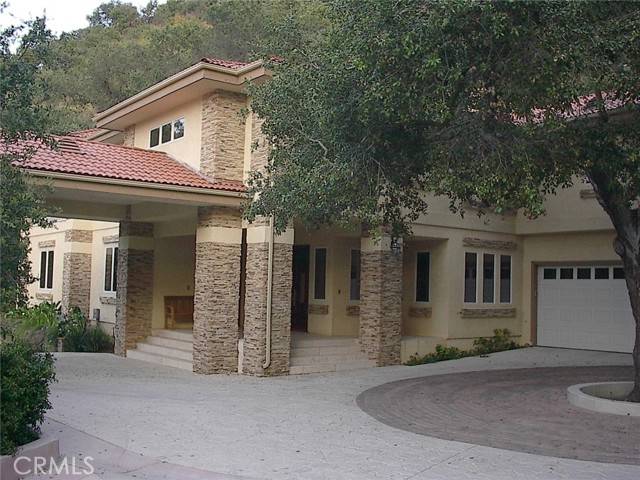 Glendale, CA 91206,2124 Glen Ivy Drive