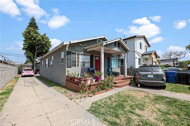 Los Angeles, CA 90044,6816 Denver Avenue