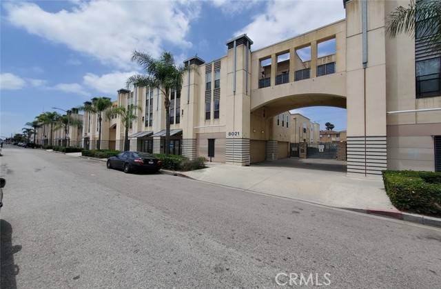Los Angeles, CA 90044,8021 vermont #24